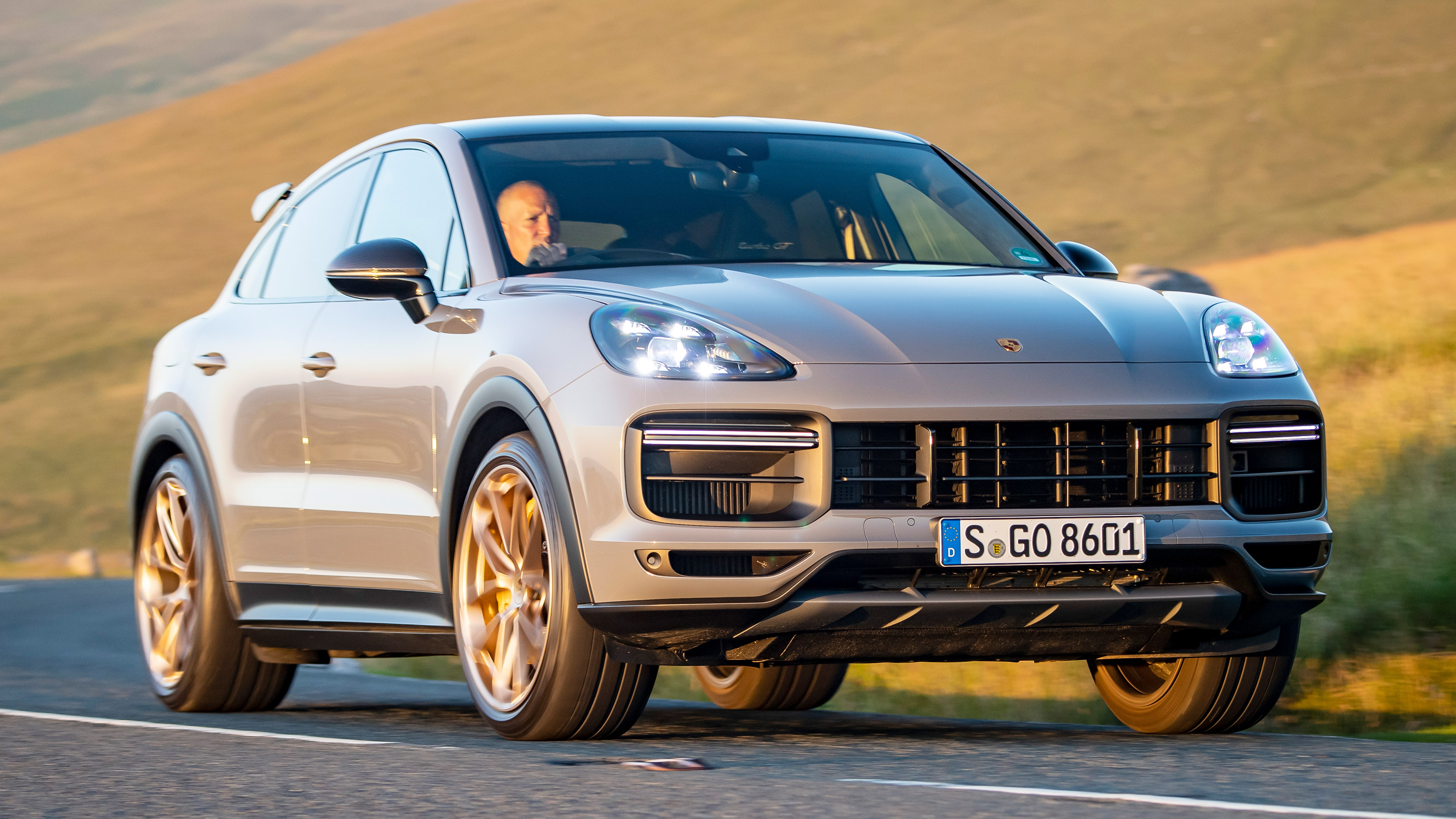 Porsche Cayenne 0-60 - 2024 Model Overview and 0-60 Time by Trims