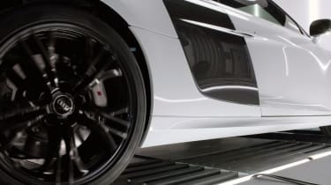 Audi R8 V10 Plus engine video