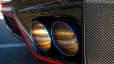 Nissan GT-R Nismo 2020 exhaust