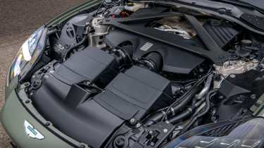 Aston Martin Vantage Roadster engine