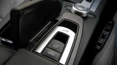 Mercedes E-Class Cabrio hood levers