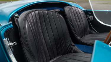 AC Cobra 289 interior