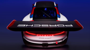 New Porsche 911 GT3 R Rennsport – rear wing