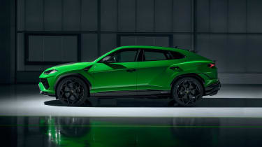Lamborghini Urus Performante – green profile