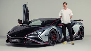 Lamborghini Revuelto SV