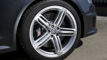 Audi RS6 wheel