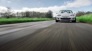 Rocketeer Mazda MX-5 low tracking