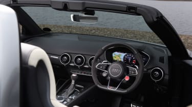Audi TT RS Roadster – Interior