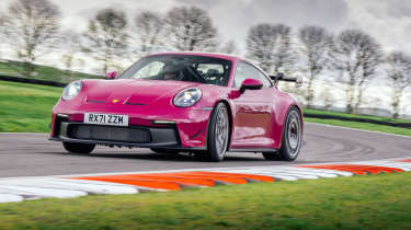 Porsche 911 GT3 Manthey Racing v Spartan