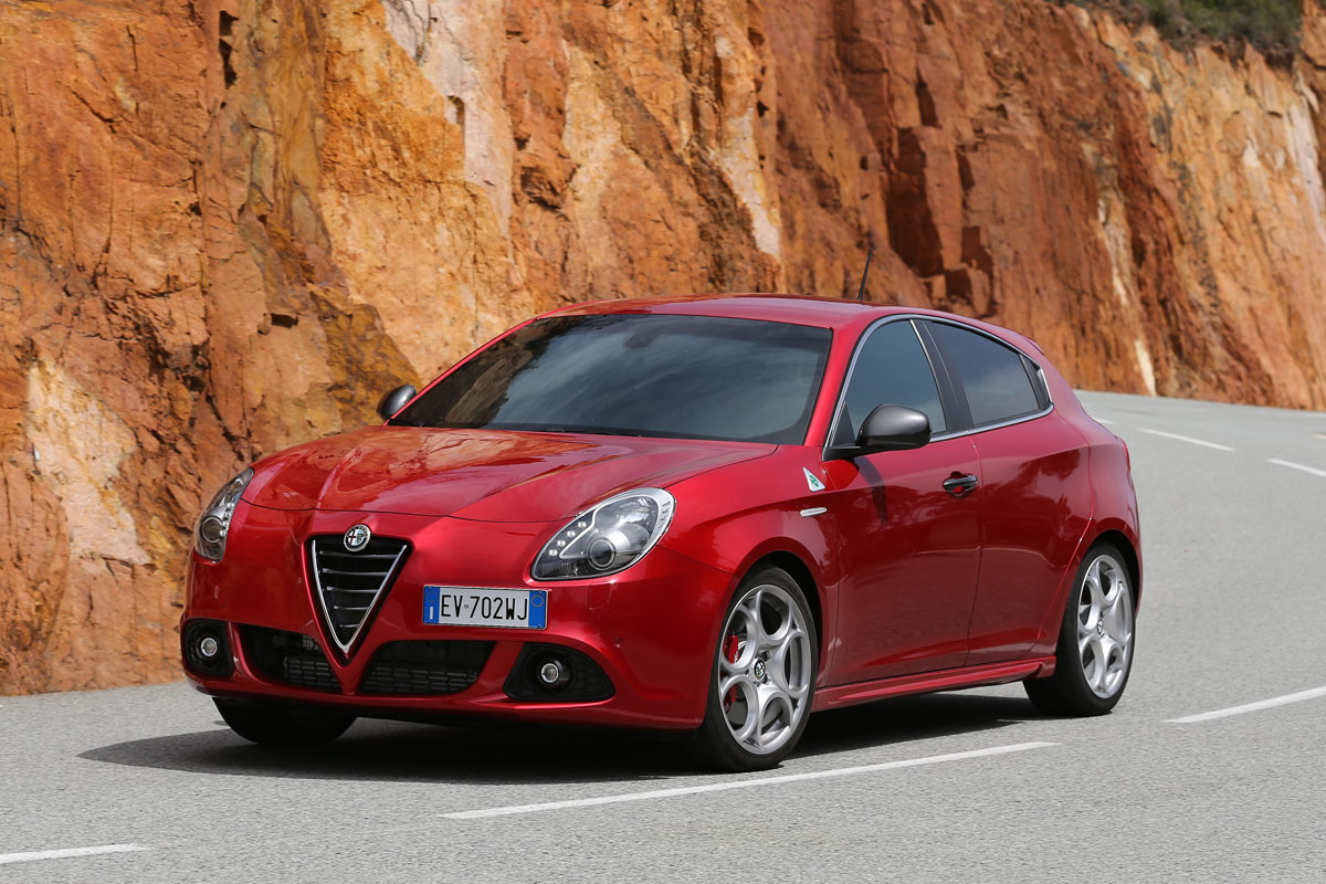 Alfa Romeo Giulietta hatchback Reviews and News