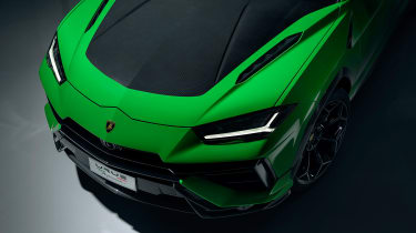 Lamborghini Urus Performante – green bonnet