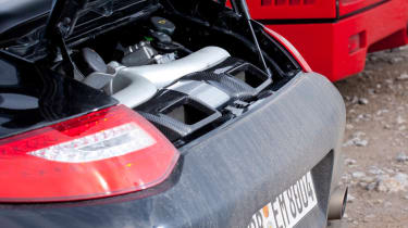 Porsche 911 GT2 RS Ferrari F40