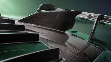 Porsche 911 GT3 RS Manthey Kit wing