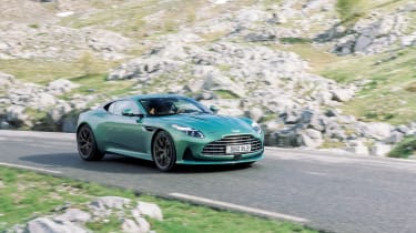 Aston Martin DB12 – front
