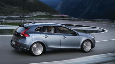 New Volvo V40 revealed