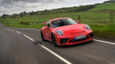 Porsche 911 GT3 manual - front tracking