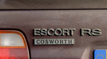 Ford Escort RS Cosworth details