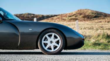 TVR Griffith side
