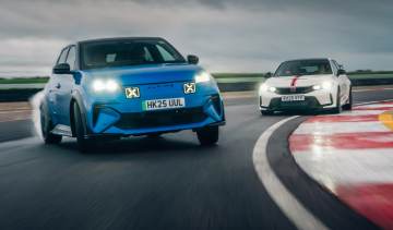 Honda Civic Type R v Alpine A290