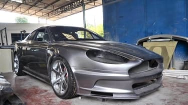 Aston Martin DB9 Calibra