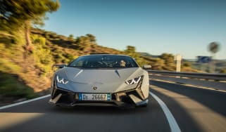 Lamborghini Huracan Tecnica – header