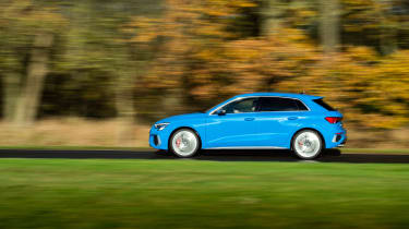 Audi S3 2022 – blue side