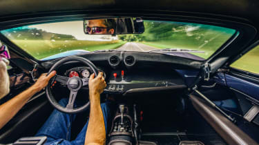 Lightweight sports car test – interior driving