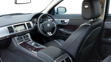 2013 Jaguar XF 2.2 diesel 163PS interior front seat