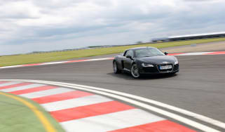 Audi R8 - front cornering