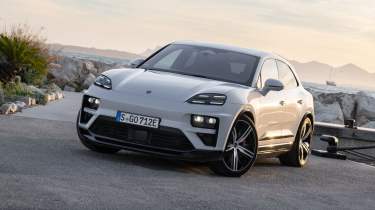 Porsche Macan Electric – front