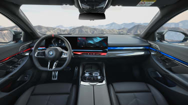 BMW i5 – interior