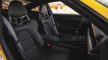 Porsche 911T – seats