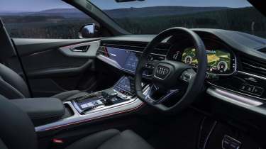 Audi Q8 – interior