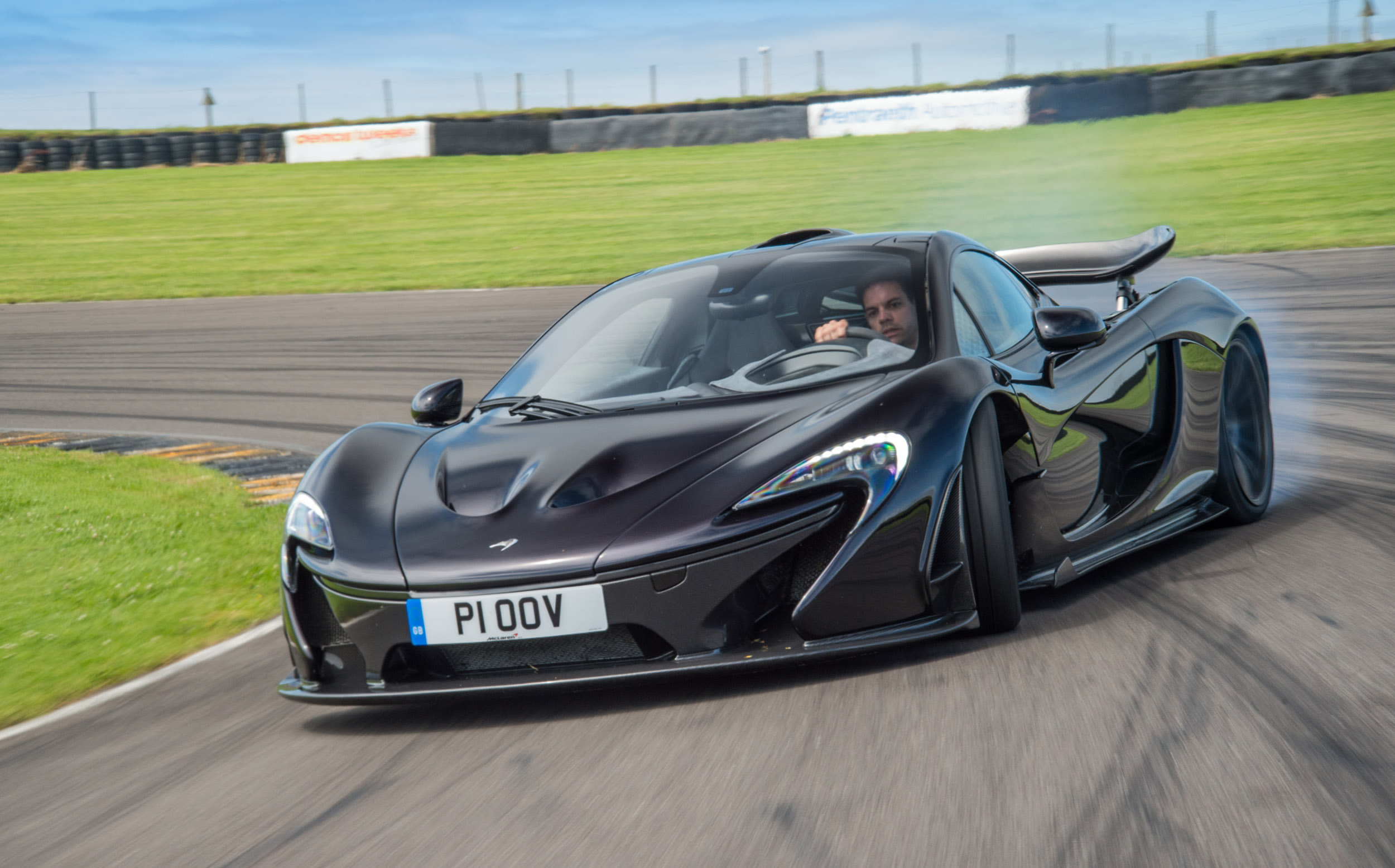 Price of MCLAREN p1