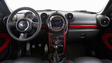 Mini Paceman JCW interior