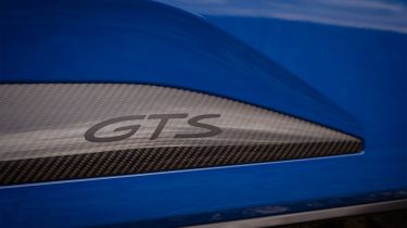 Porsche Macan GTS Electric – badge