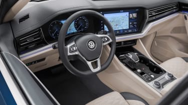 Volkswagen Touareg - interior