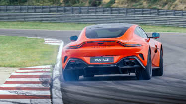 Aston Martin Vantage 2024 track