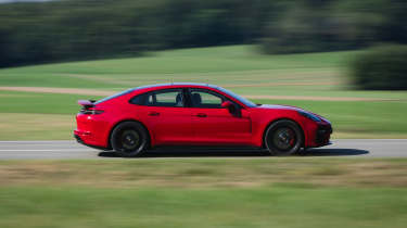 Porsche Panamera GTS – side