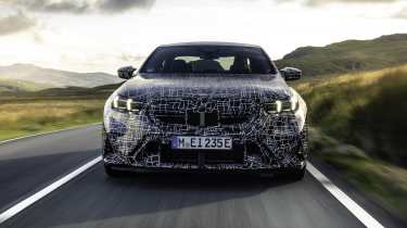 G90 BMW M5 prototype