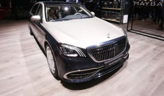 Mercedes-Maybach S 650 Saloon - front quarter