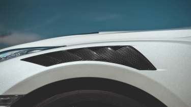 Nissan GT-R Nismo 2020 arch vent