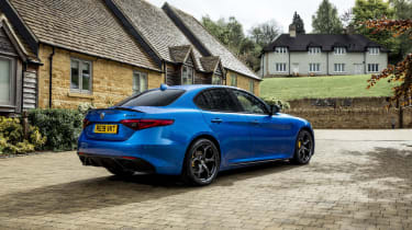 Alfa Romeo Giulia Veloce Ti Pictures Evo