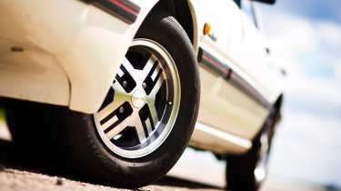 Mazda RX-7 FB – wheel