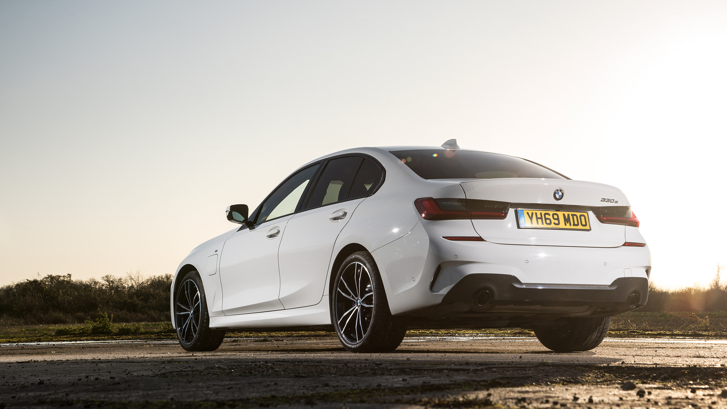 New BMW 330e 2020 review evo