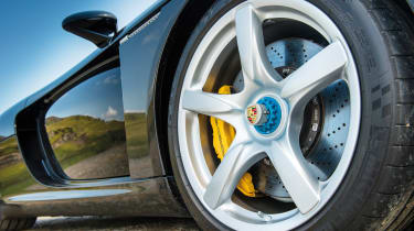 Carrera GT wheel nuts