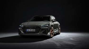 Audi RS6 Performance – studio front 