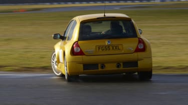 Renault Clio V6 255