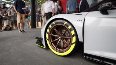 Audi R8 LMS GT2 wheel