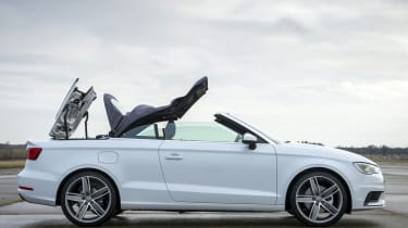 Audi A3 Cabriolet roof mechanism